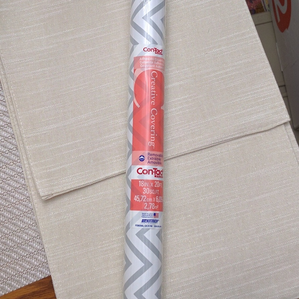 NWT gray and white zigzag/chevron Con-Tact paper